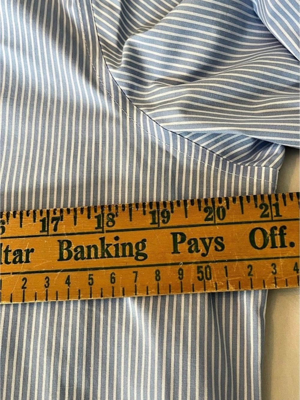Lauren Ralph Lauren Striped Stretch Non-Iron Shirt in Blue & White Size Large - Picture 4 of 10